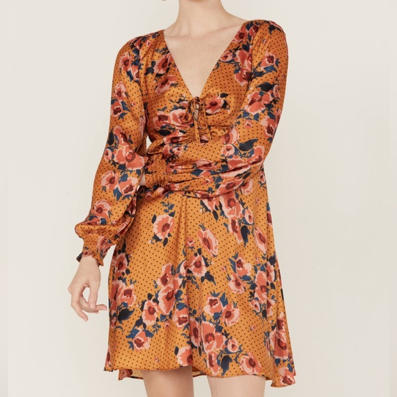 𐙚⋆˚✿˖° BEYOND the RADAR Floral Print Casual Dress Neutral 𐙚⋆˚✿˖° - Picture 3 of 13